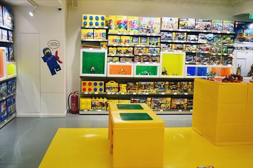 Construction of Lego store Thessaloniki